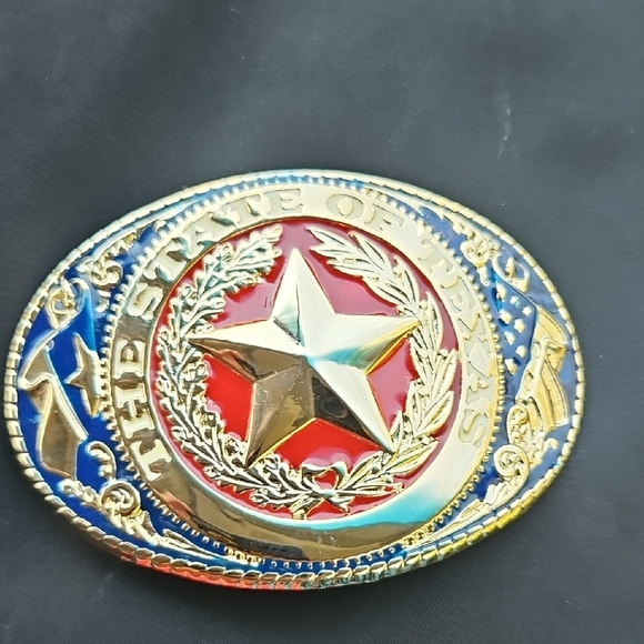 Texas Star Belt Buckle in Gold and Red